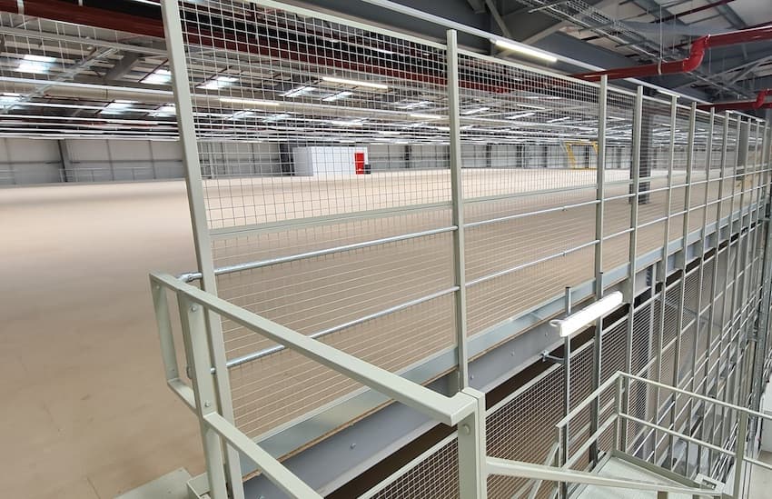 warehouse mezzanine h550